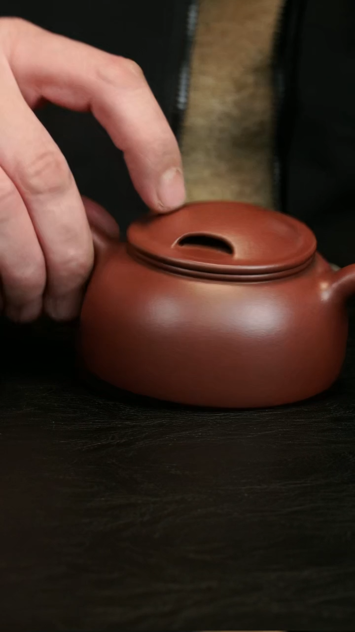 【闪购商品】紫砂茶壶底槽清牛盖