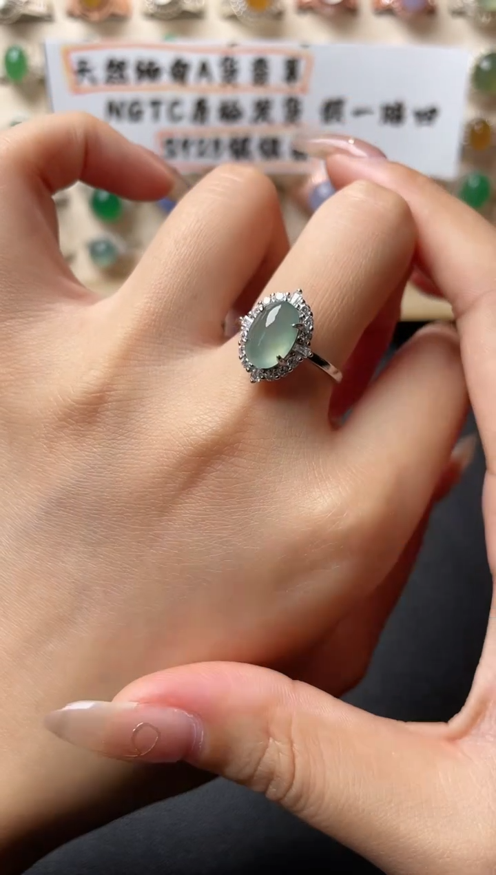 【闪购商品】翡翠戒指银S925镶嵌一物一证一礼盒