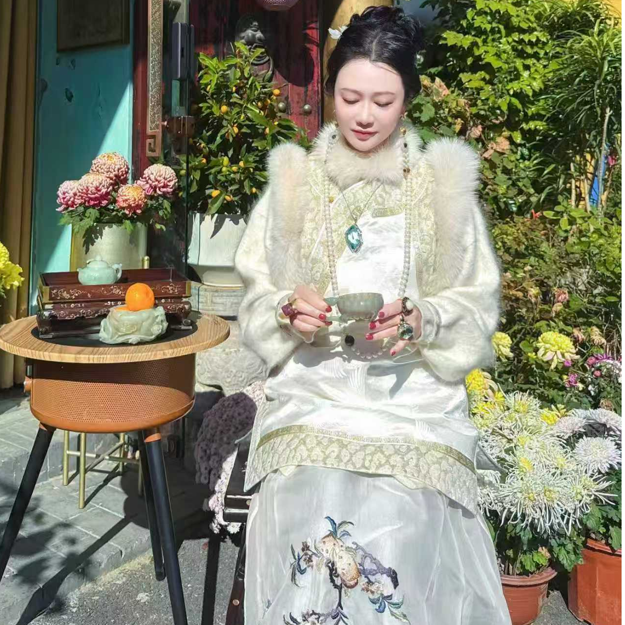 【云裳溪2025｜12月北京新款】 冬季国风白色坎肩马夹