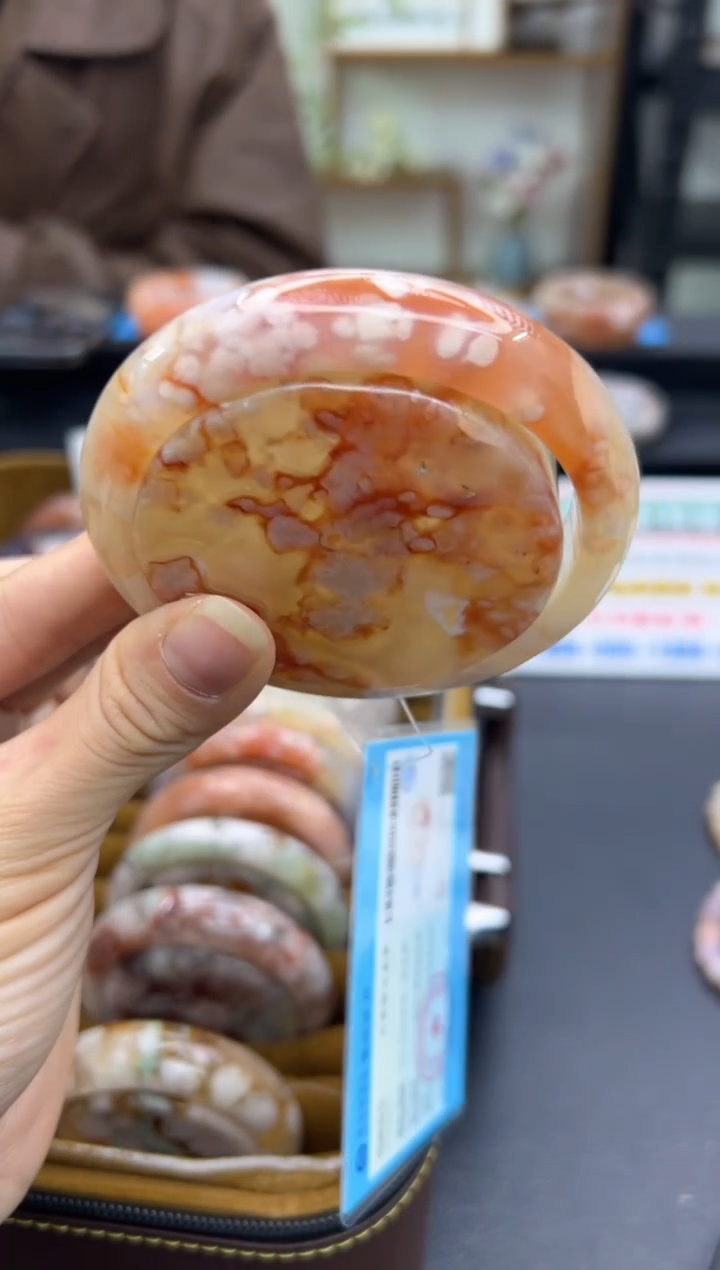 【闪购商品】石英质玉手镯未镶嵌C44(60圈赠送镯心)