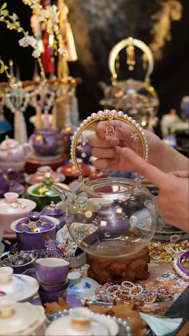 【闪购商品】金色编织把手天久壶