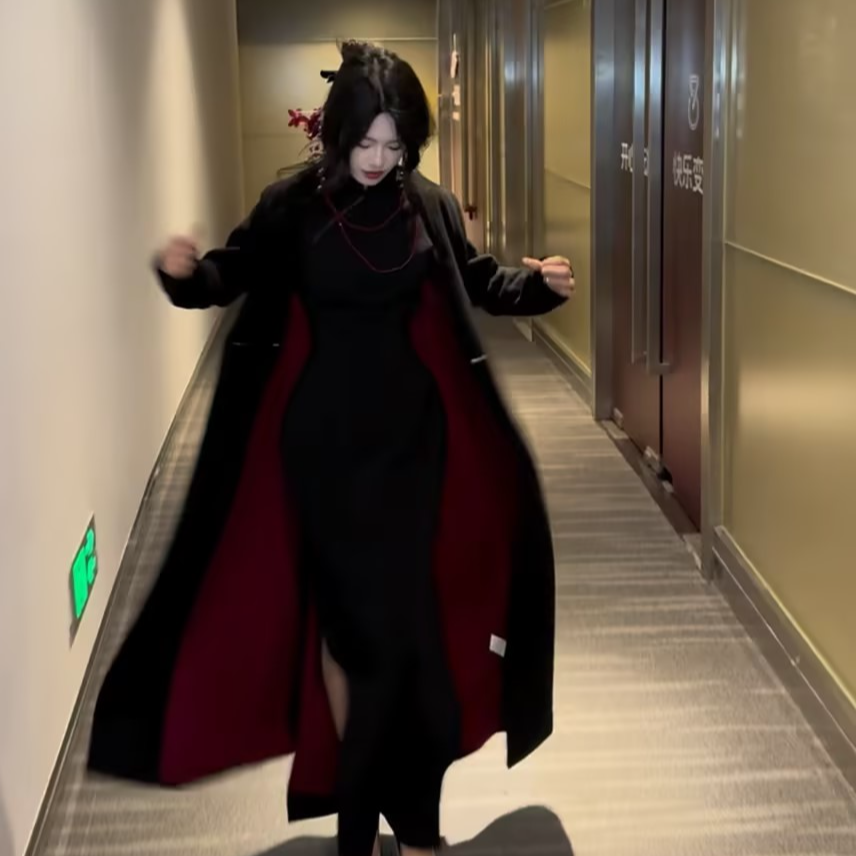 LHMknk1画报夫人原创自制秋冬复古vintage显瘦A摆红底大衣外套