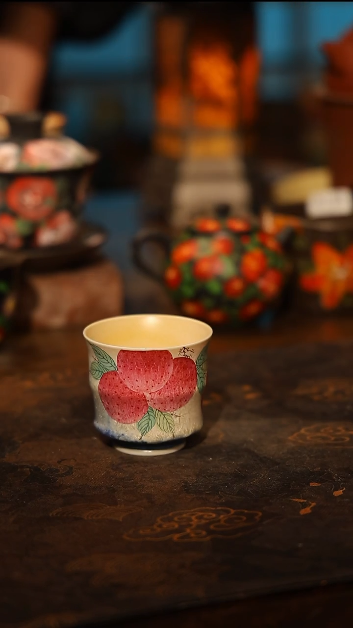 陶瓷景德镇高温釉下彩手工手绘款式