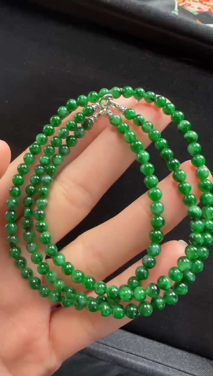 【闪购商品】翡翠颈饰18K金镶嵌400玉珠一条