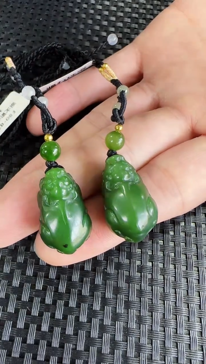 【闪购商品】和田玉（碧玉）未镶嵌吊坠貔貅 多样性发一