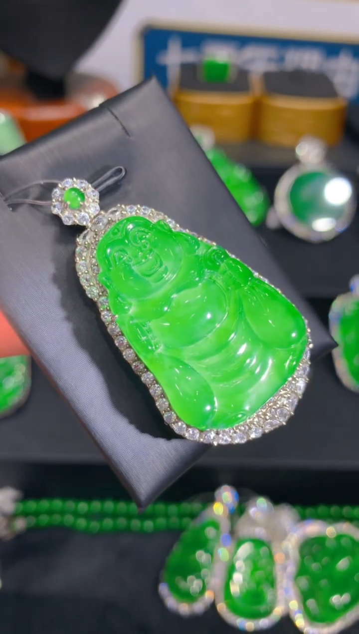 【闪购商品】翡翠颈饰银S925镶嵌34一季