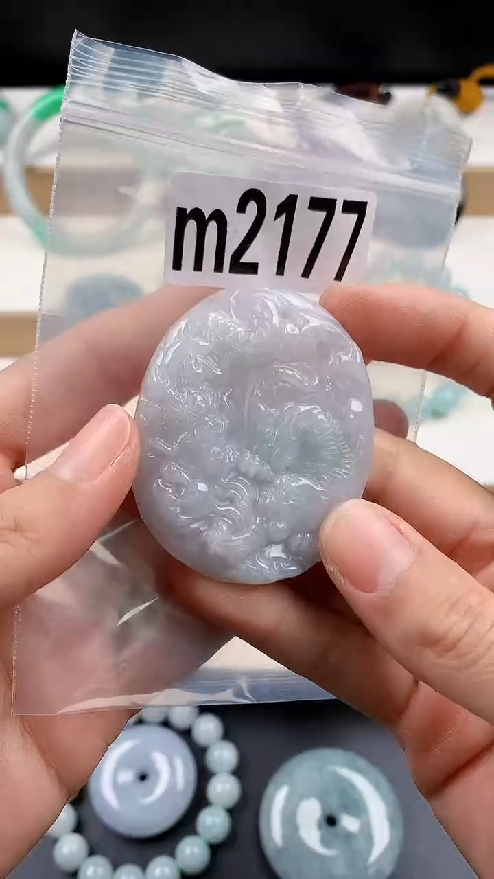 颈饰未镶嵌翡翠天然翡翠吊坠挂件