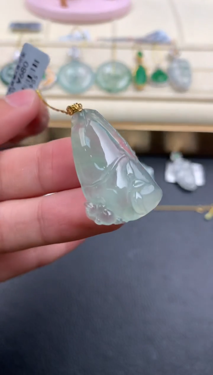 【闪购商品】翡翠颈饰18K金镶嵌D911    