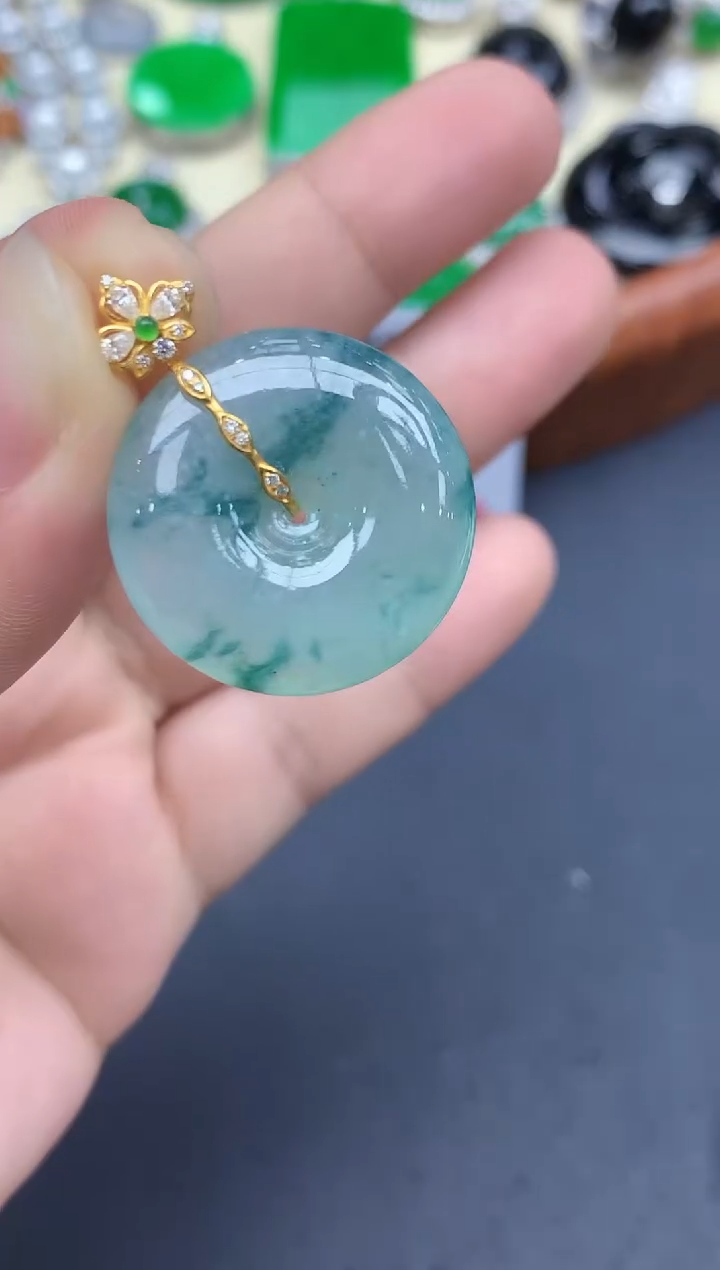 颈饰18K金镶嵌翡翠134-中国好珍宝