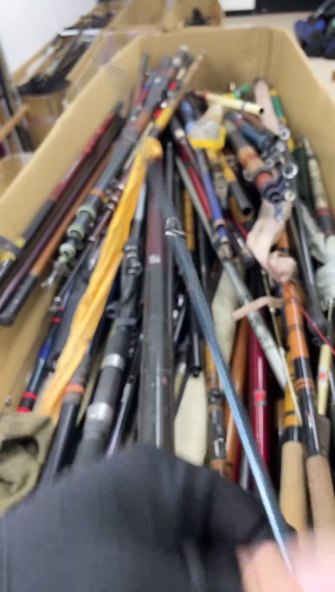 ?**哥孤品微瑕，实物以直播间为准