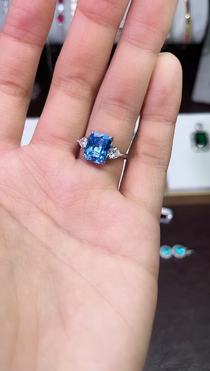 足铂镶嵌合成（培育）蓝宝石戒指/指环海蓝戒指