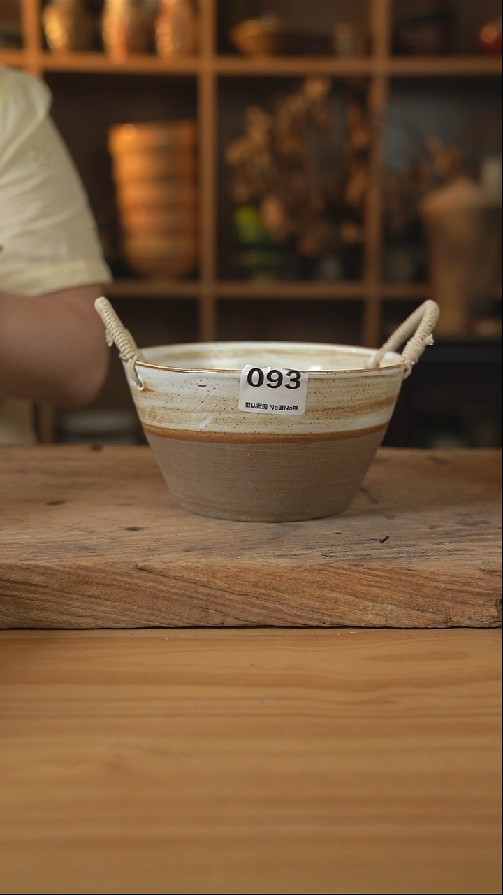 093微瑕绞纹系列的7.5英寸麻绳桶