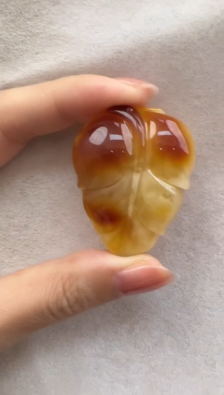 【闪购商品】琥珀裸石未镶嵌10207240-吊坠