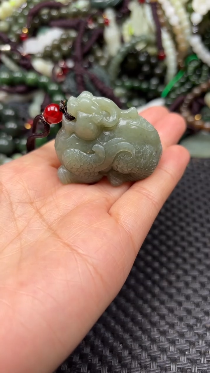 【闪购商品】和田玉颈饰未镶嵌.