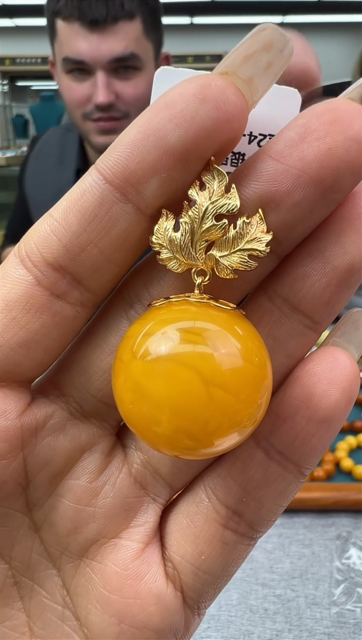 【闪购商品】琥珀颈饰未镶嵌47秒拍号