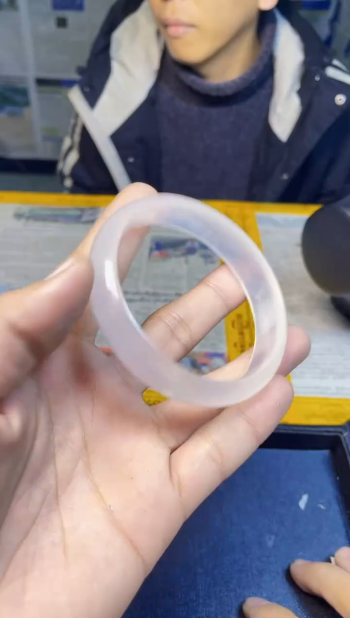 时尚精美高端手镯152