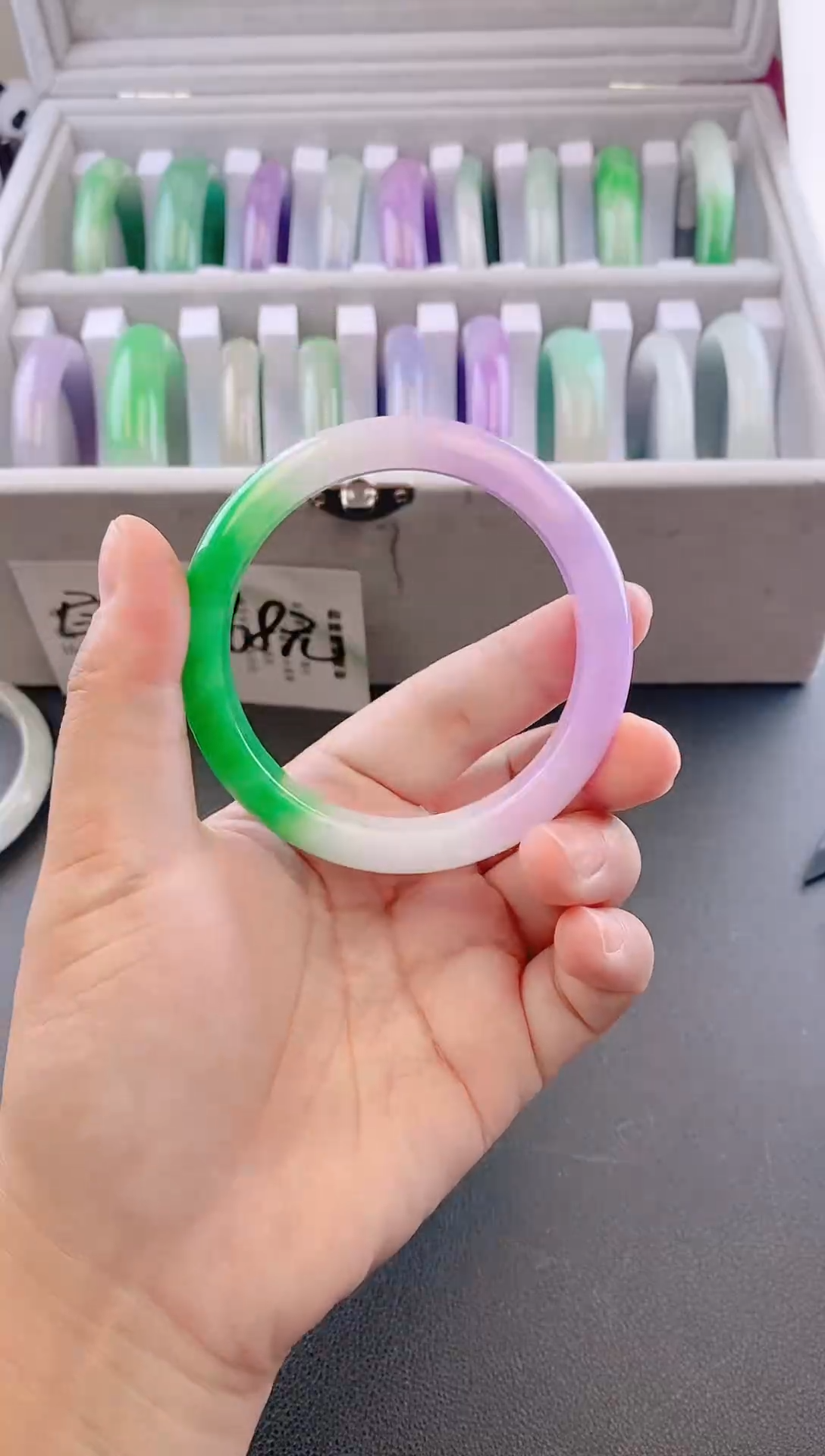 未镶嵌手镯翡翠8