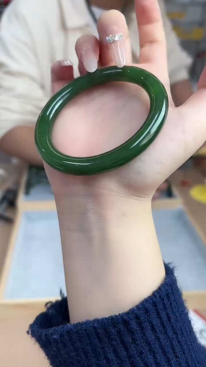【闪购商品】和田玉红皮未镶嵌圈口55