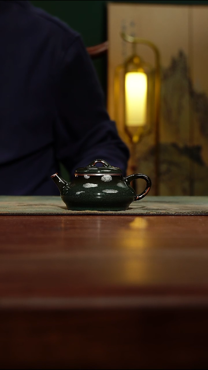 【览古雅韵】铁胎壶