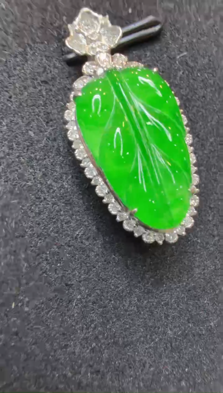 吊坠(不含链)18K金镶嵌翡翠多样性团购发一件