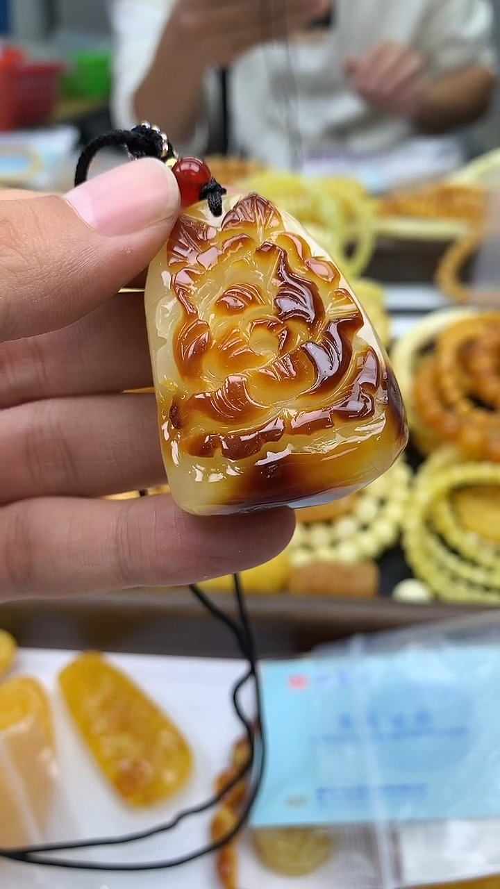 裸石蜜蜡未镶嵌吊坠