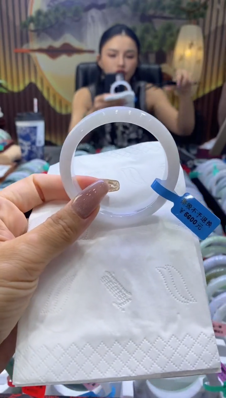 翡翠手镯未镶嵌00000484