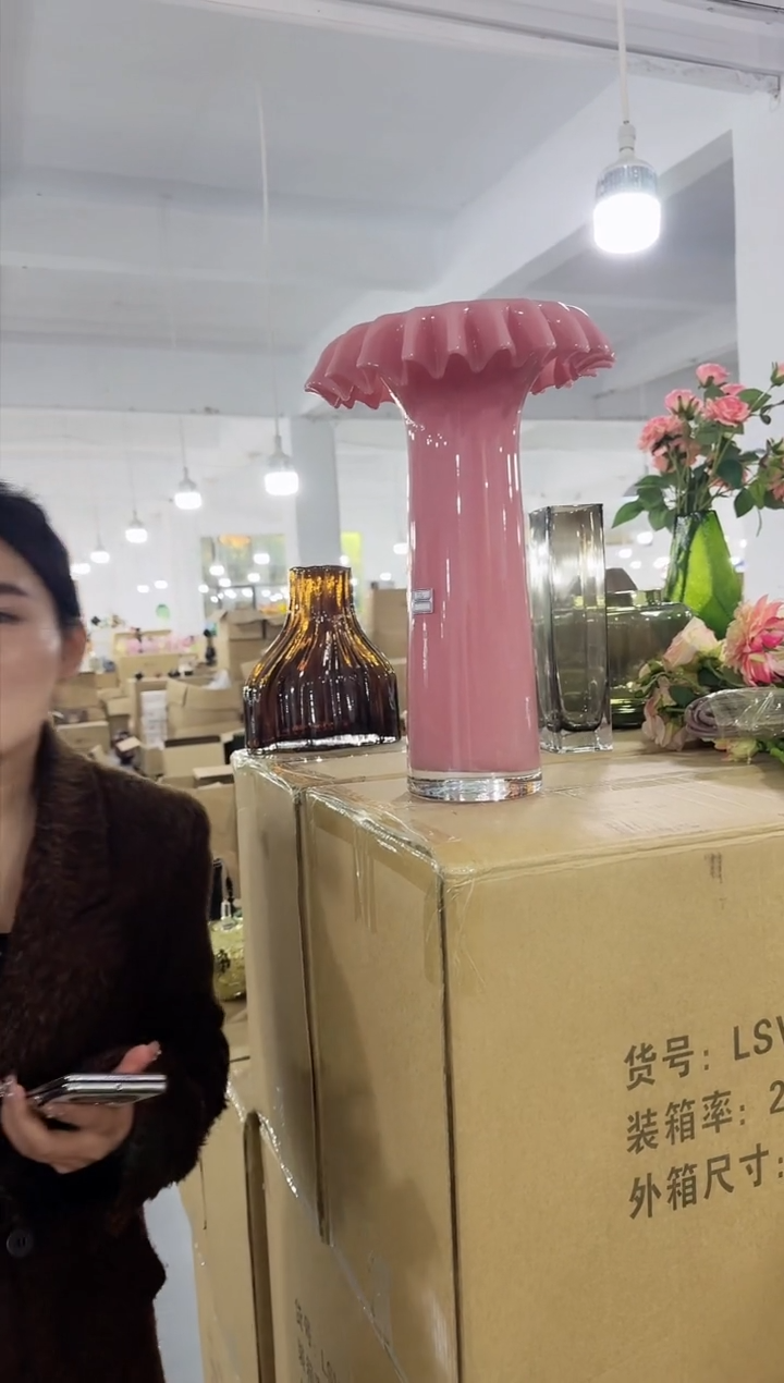 【闪购商品】无铅玻璃UU外贸花瓶微瑕-L16S