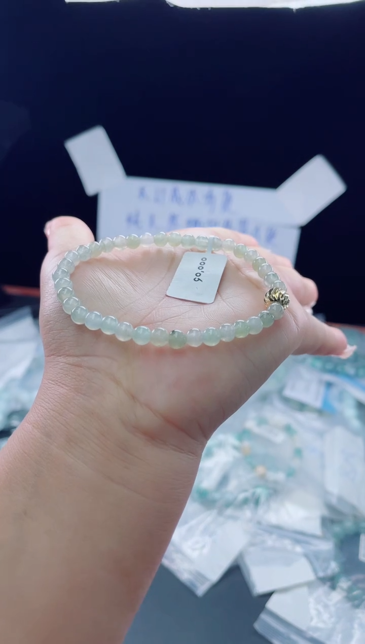 未镶嵌戒指翡翠珠串