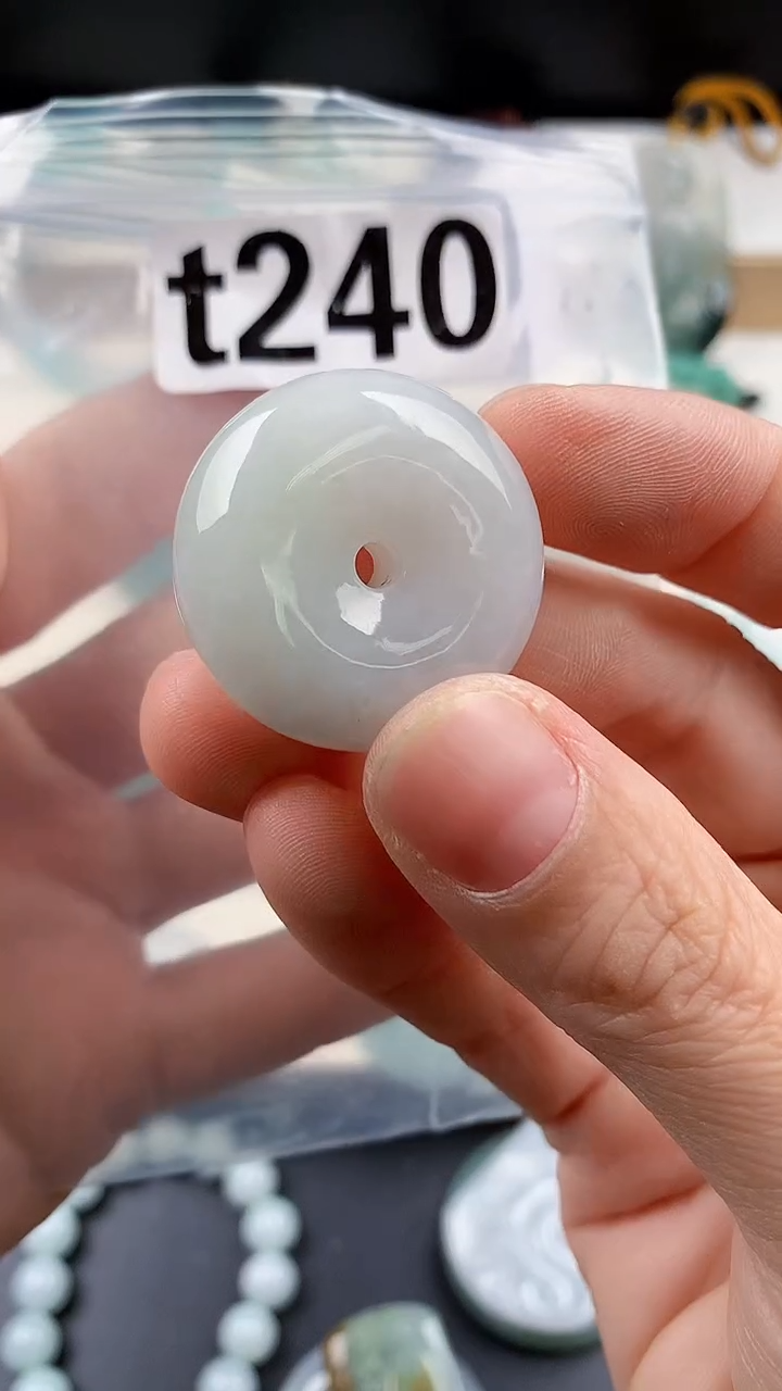 颈饰未镶嵌翡翠天然翡翠吊坠挂件