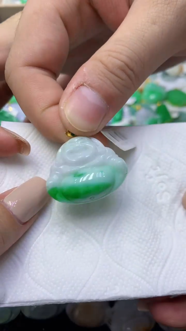 颈饰18K金镶嵌翡翠天然缅甸翡翠A货