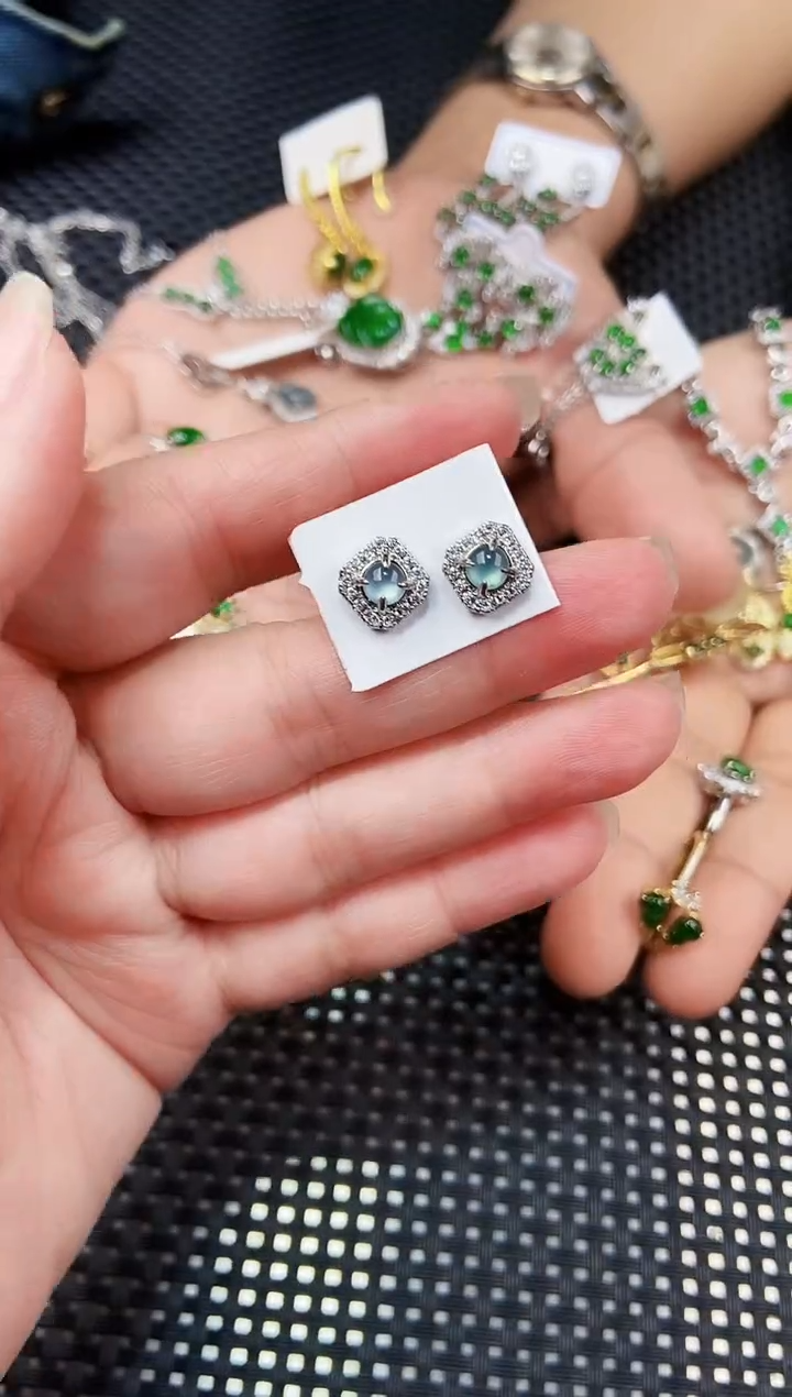 【闪购商品】翡翠耳饰未镶嵌11111111
