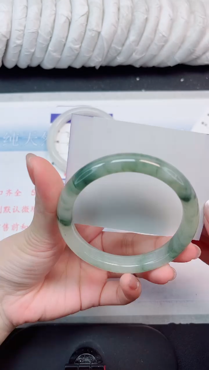 【闪购商品】石英质玉手镯未镶嵌345#60