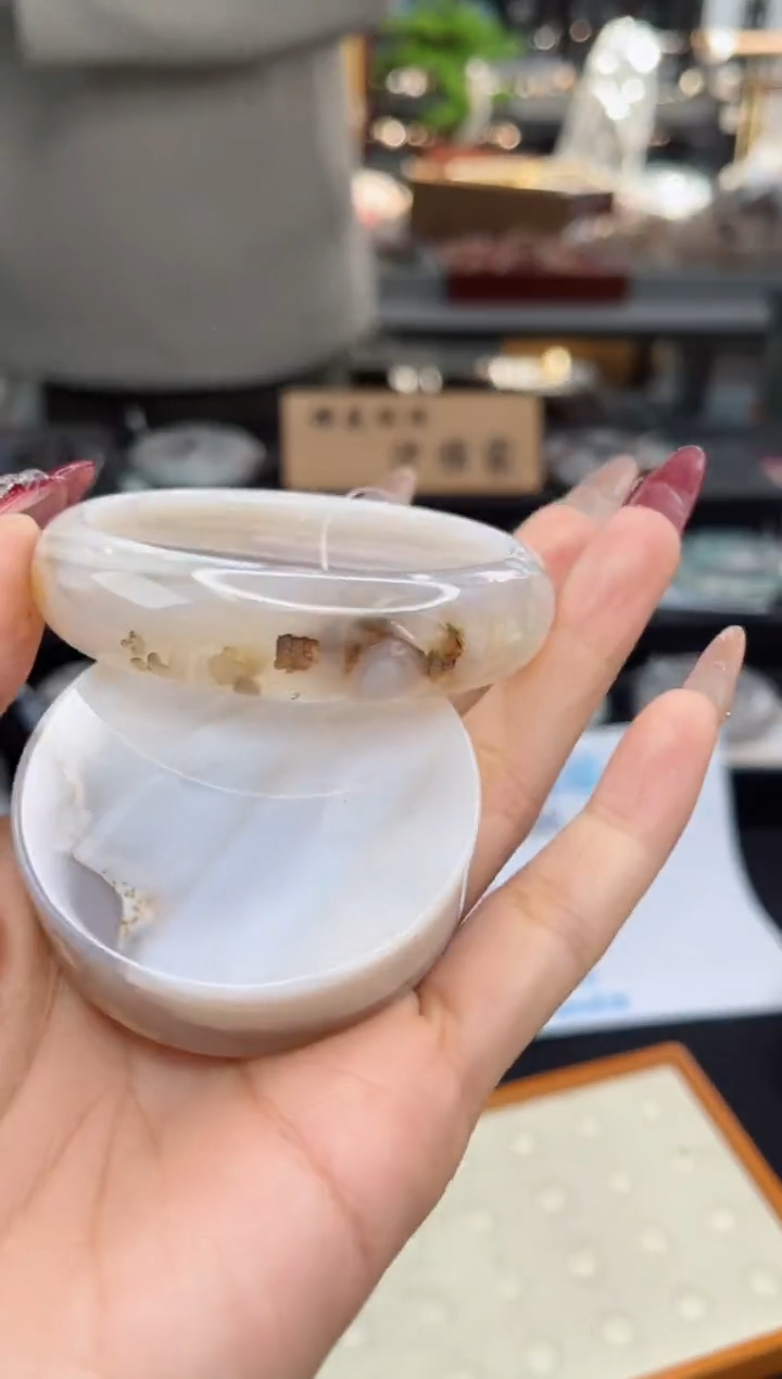 【闪购商品】石英质玉手镯未镶嵌54圈口（不退不换）1540496