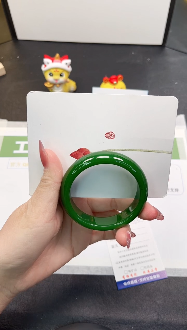 【闪购商品】石英质玉手镯未镶嵌163-54.1