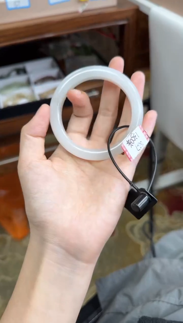 未镶嵌手镯和田玉57