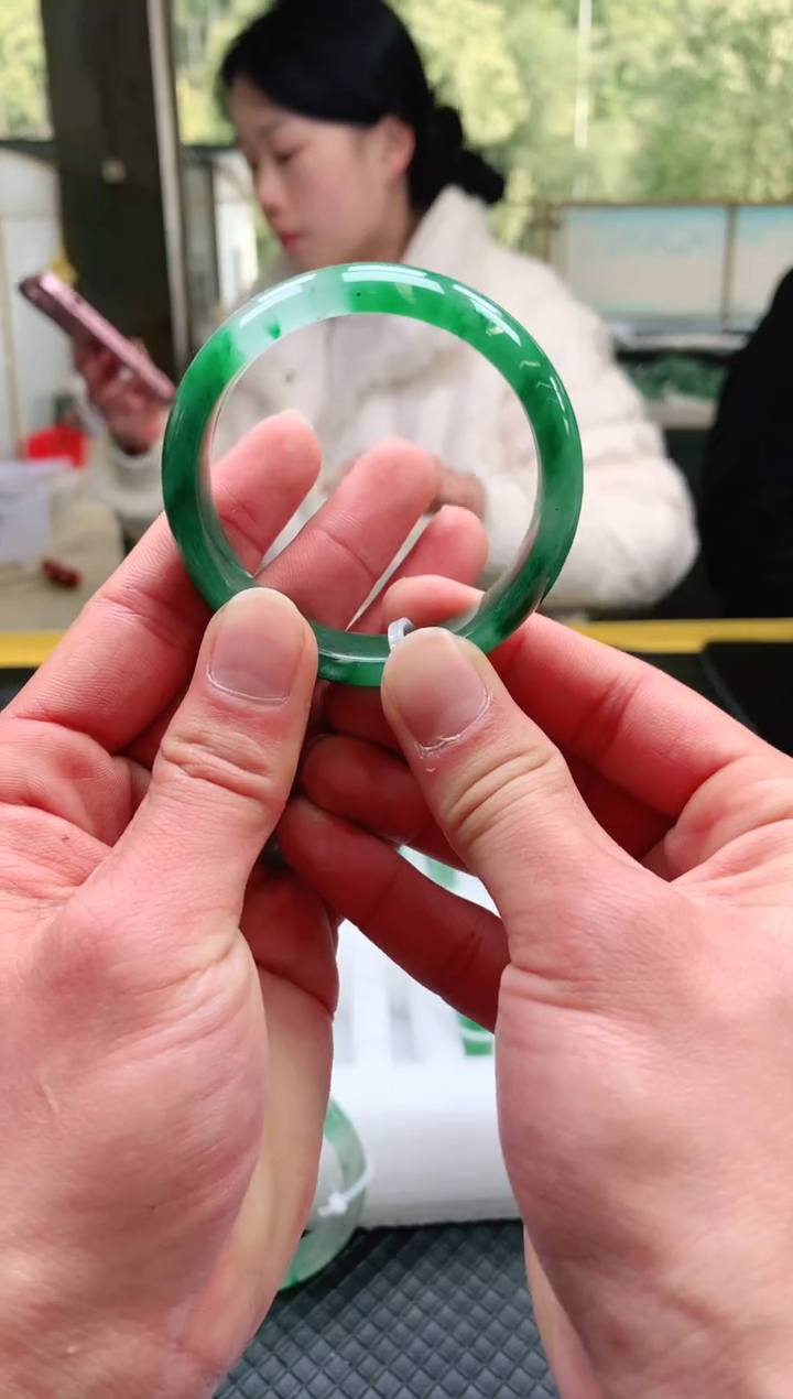 【闪购商品】石英质玉手镯未镶嵌1-天然非洲翠手镯