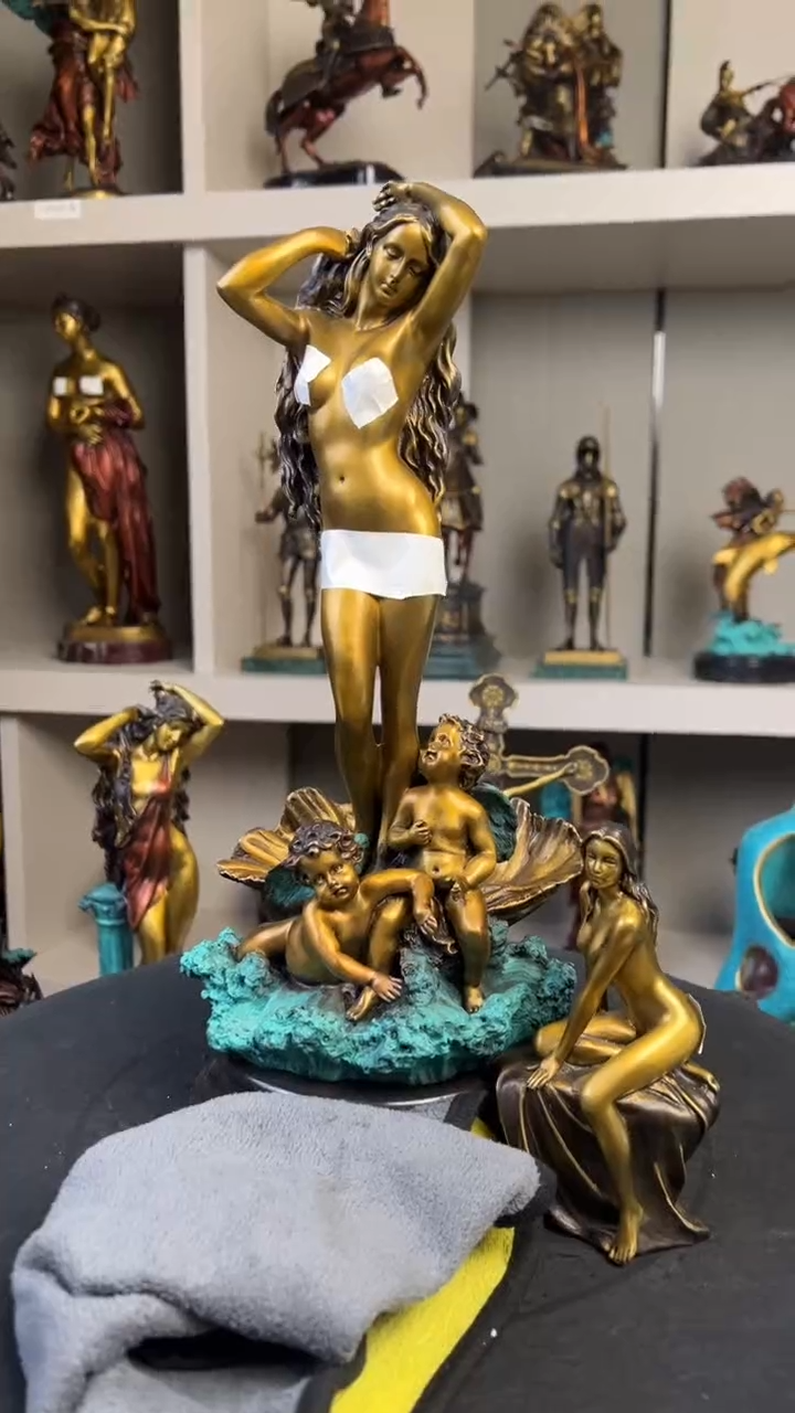 精铜材质 精美雕塑