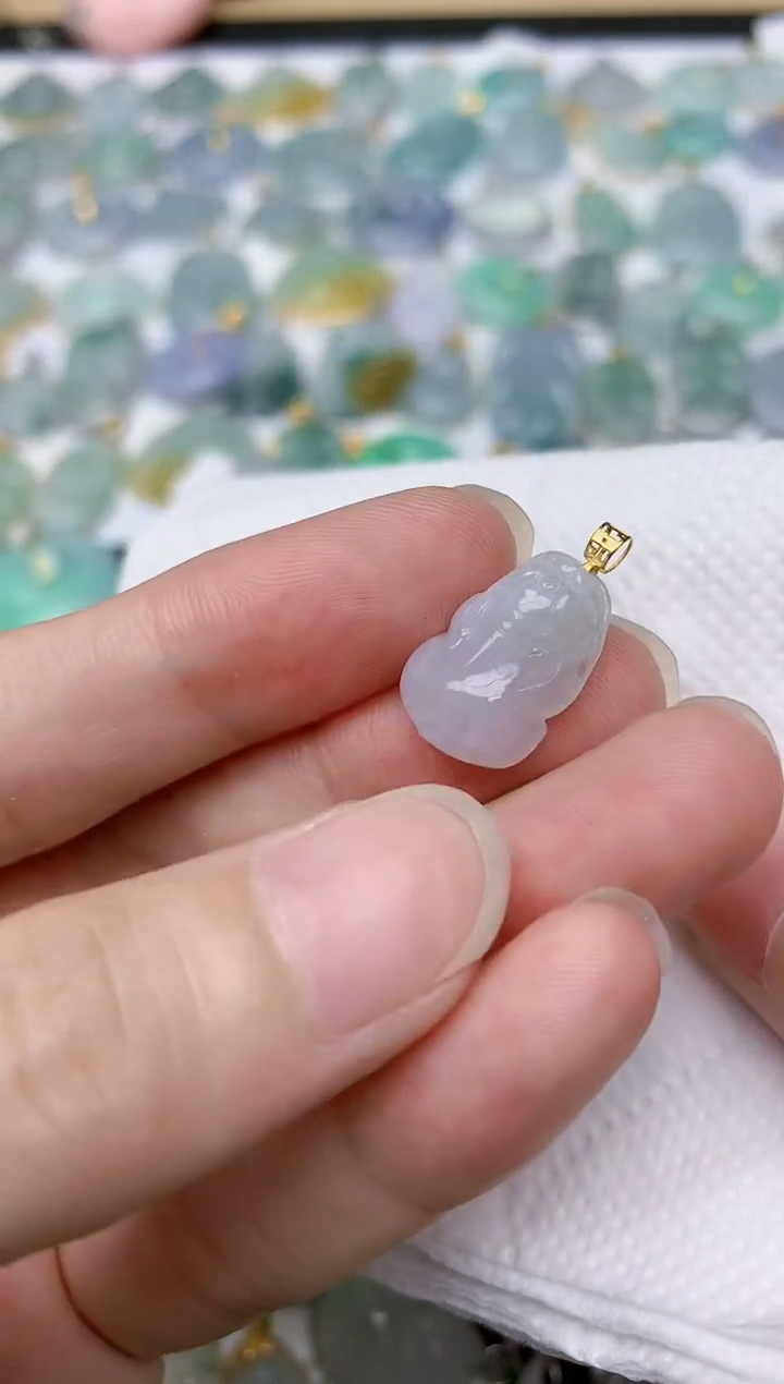 翡翠18K金镶嵌颈饰天然A货翡翠