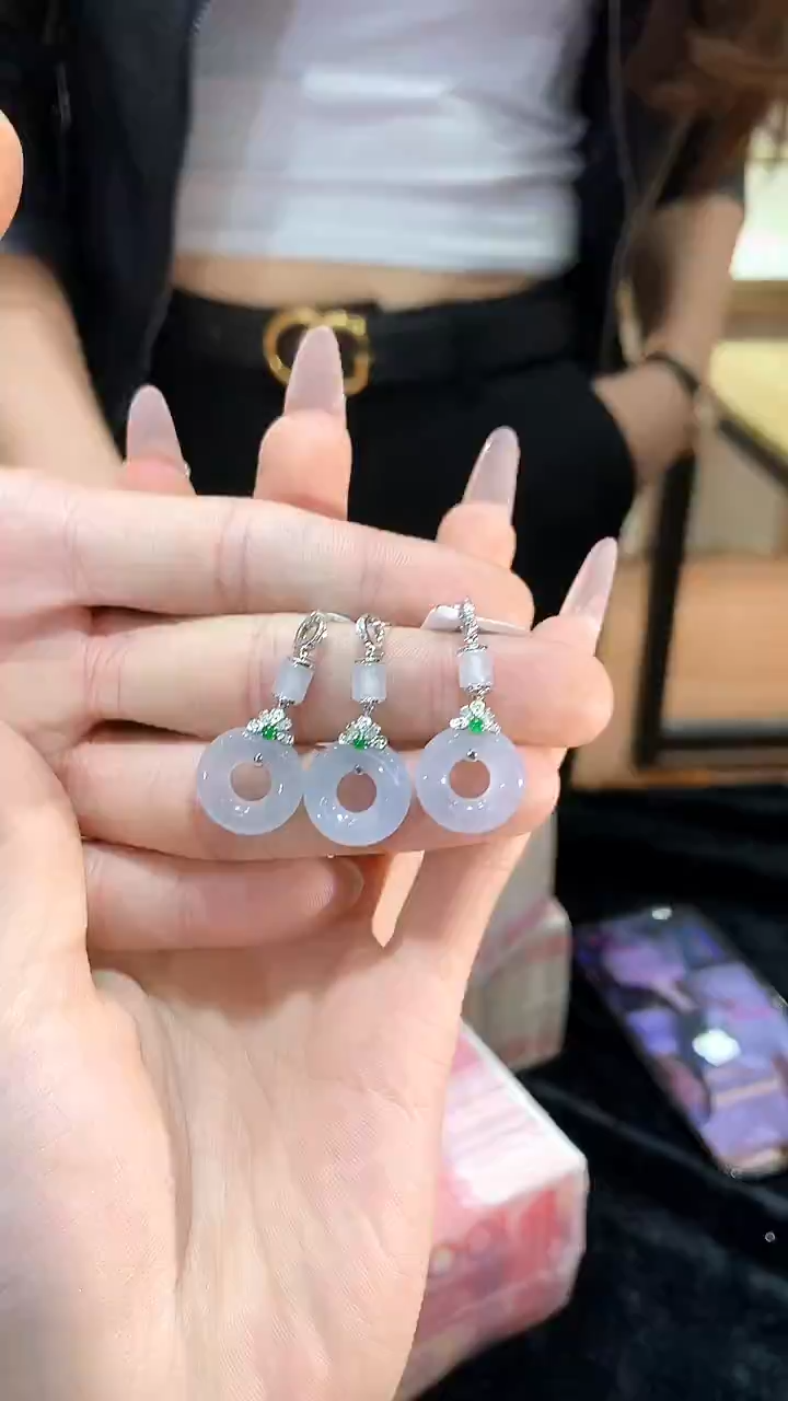 【闪购商品】翡翠吊坠(不含链)18K金镶嵌甜甜圈吊坠多样性发一