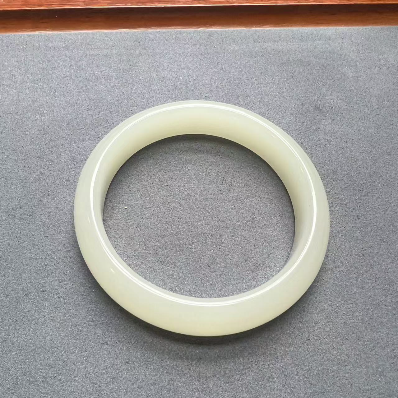 和田玉蜂蜜水手镯 下单选择圈口