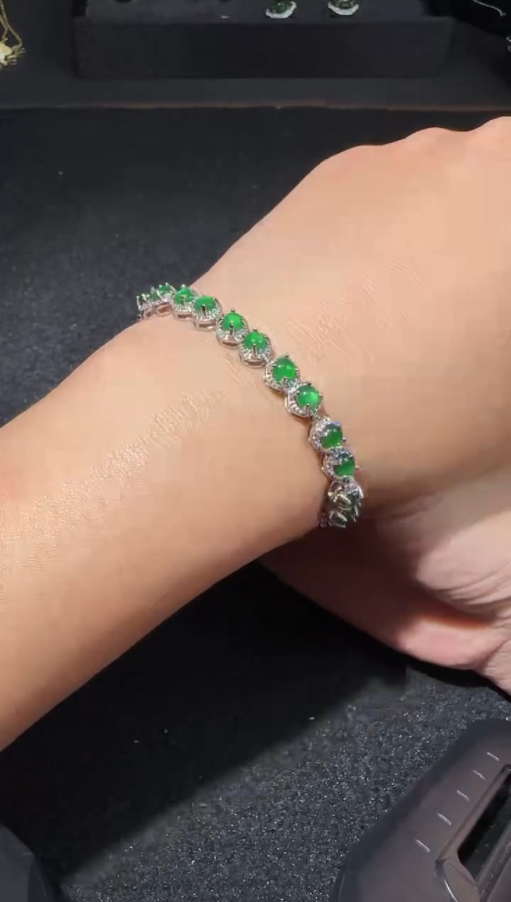 【闪购商品】翡翠手链未镶嵌6593多样性发货拍一发一