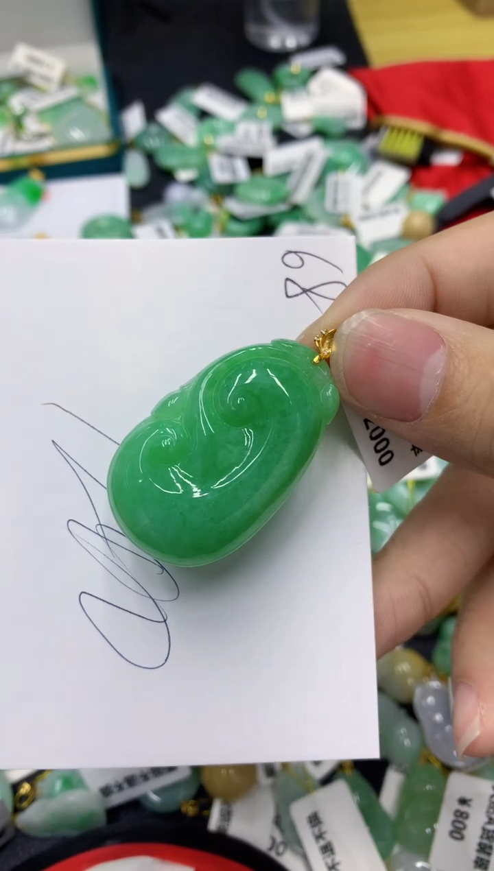 【闪购商品】翡翠颈饰18K金镶嵌1111111111