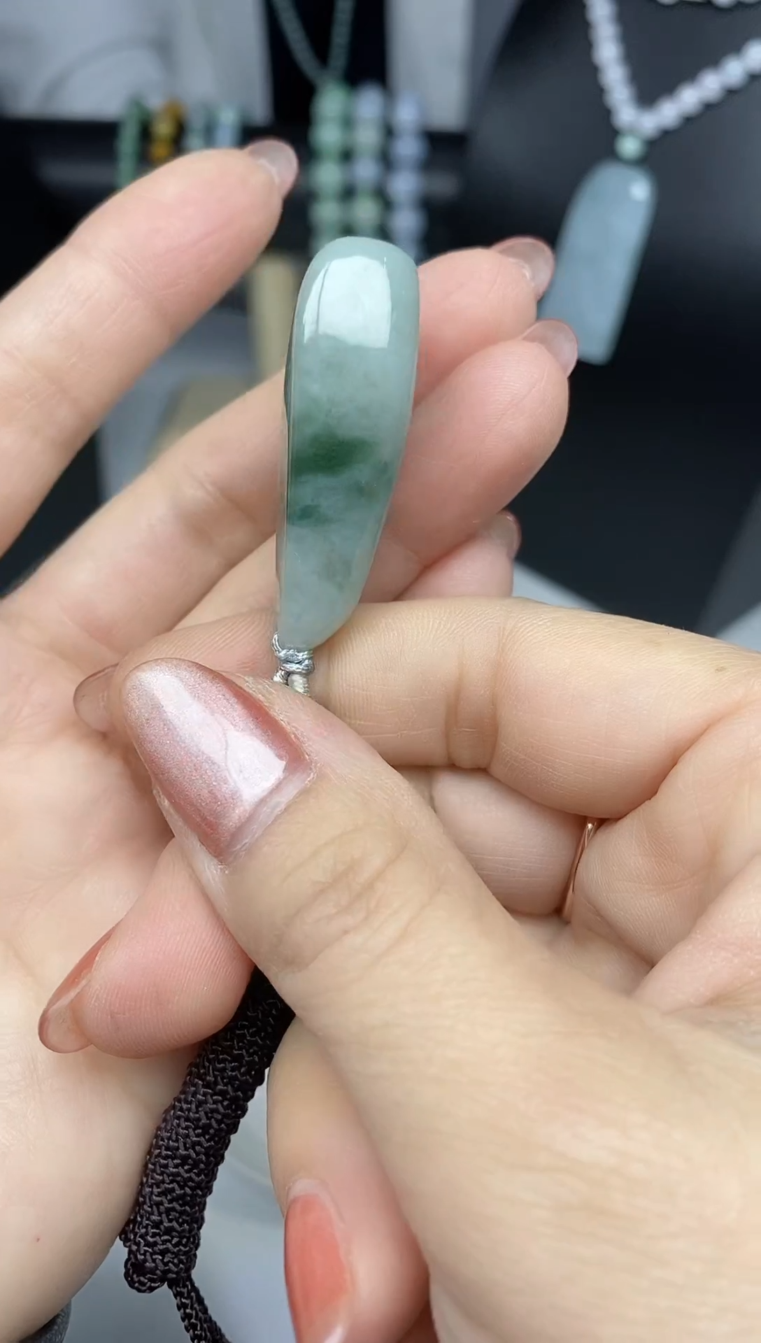 【闪购商品】翡翠颈饰未镶嵌天然缅甸翡翠A货随型挂件