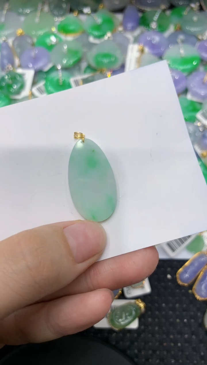 【闪购商品】翡翠颈饰18K金镶嵌1111111111