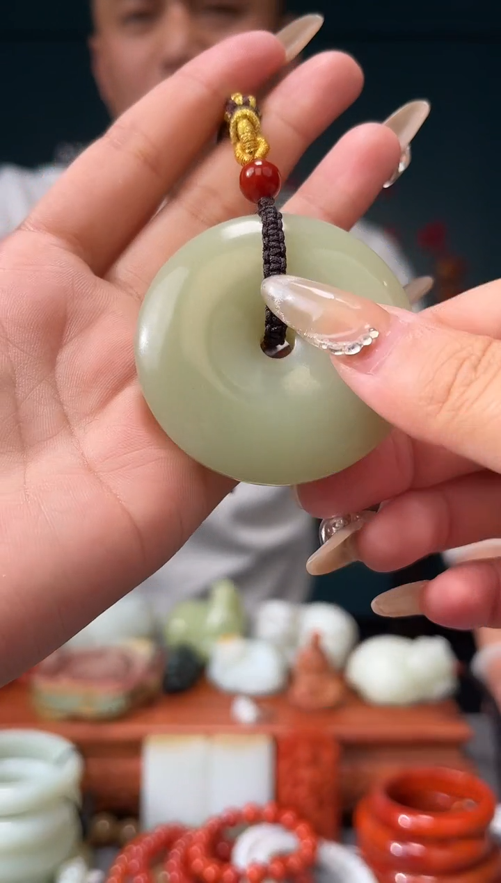 【闪购商品】和田玉颈饰未镶嵌吊坠平安扣