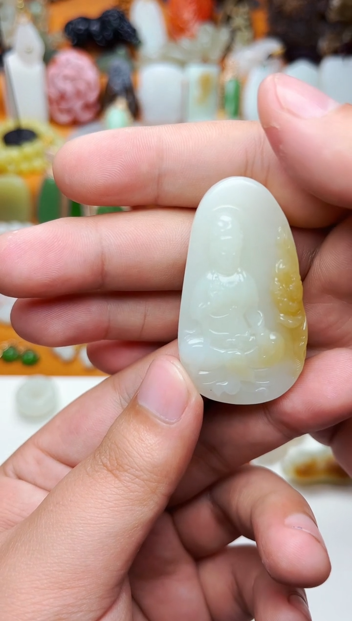 【闪购商品】和田玉颈饰未镶嵌观音01