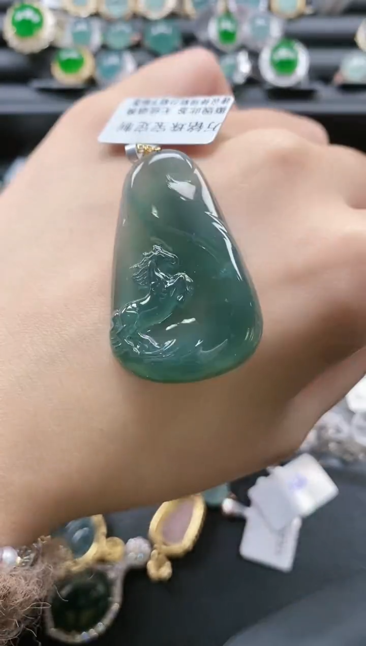 【闪购商品】翡翠戒指18K金镶嵌51511