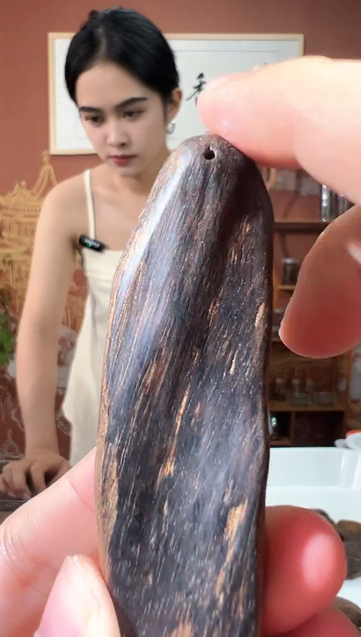 沉香手把件68号芽庄多样性发一