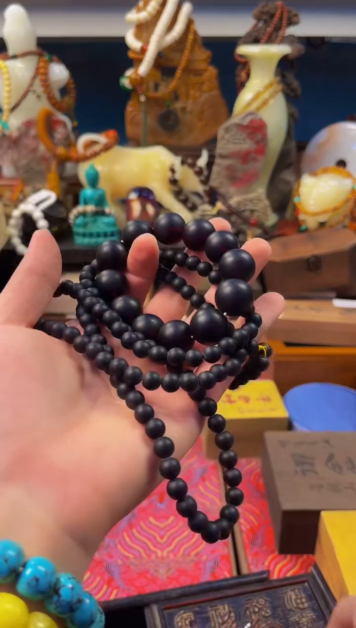 裸石琥珀未镶嵌小熊拖鞋直播精选推荐