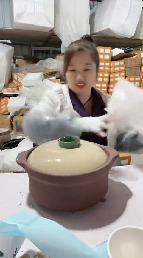 【闪购商品】c302瑕疵不圆紫砂锅孤品，，